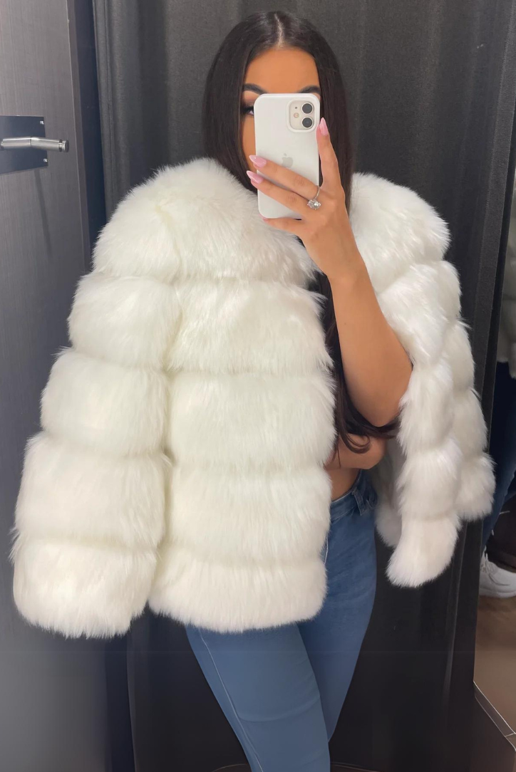 Tarynna - Cozy Faux Fur Jacket