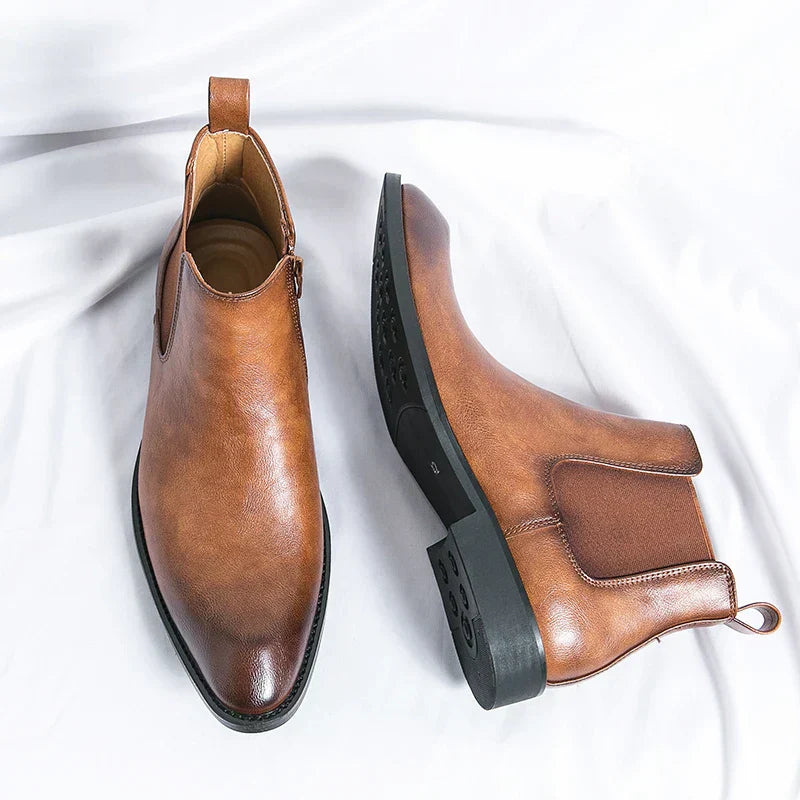 Cooper | Zipped Leather Chelsea Boots