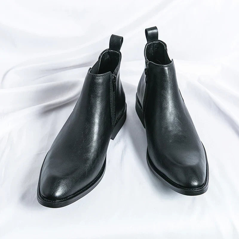 Cooper | Zipped Leather Chelsea Boots