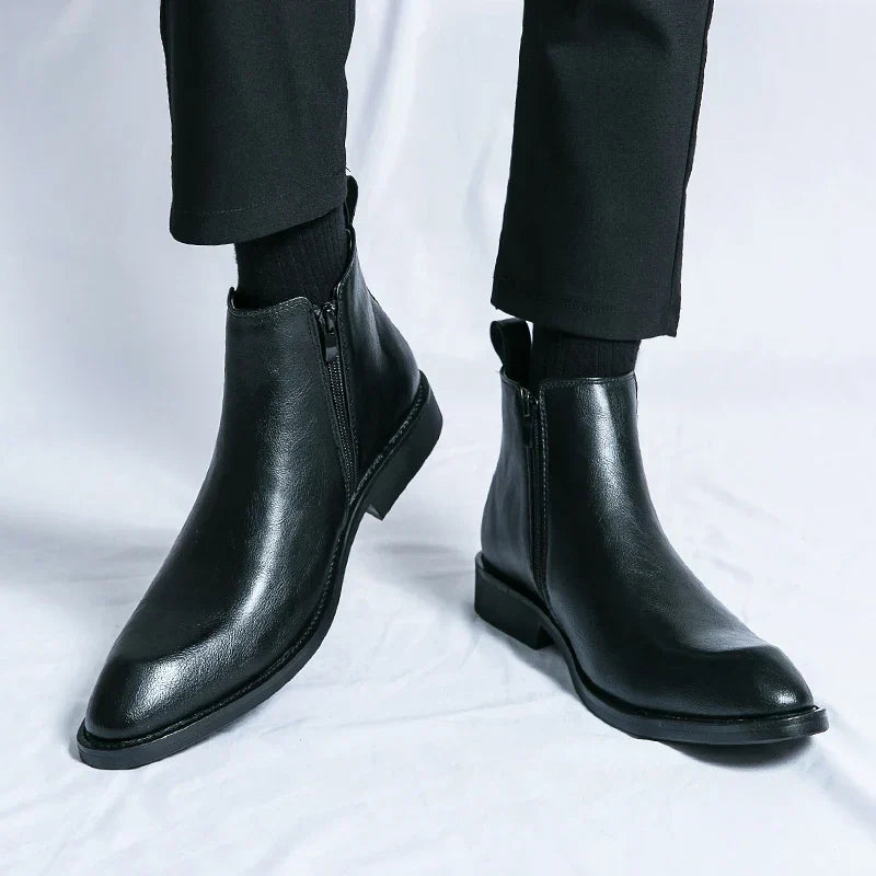 Cooper | Zipped Leather Chelsea Boots