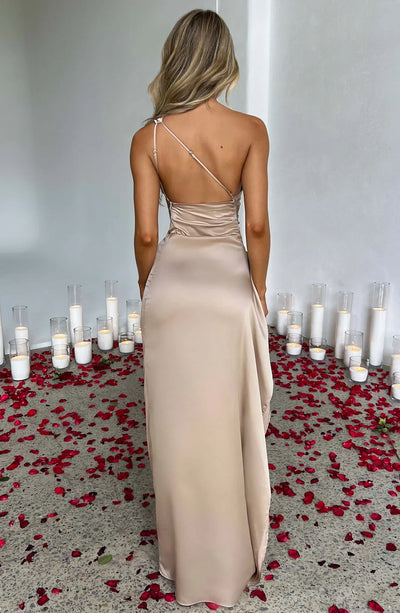 Inez - Elegant Maxi Dress